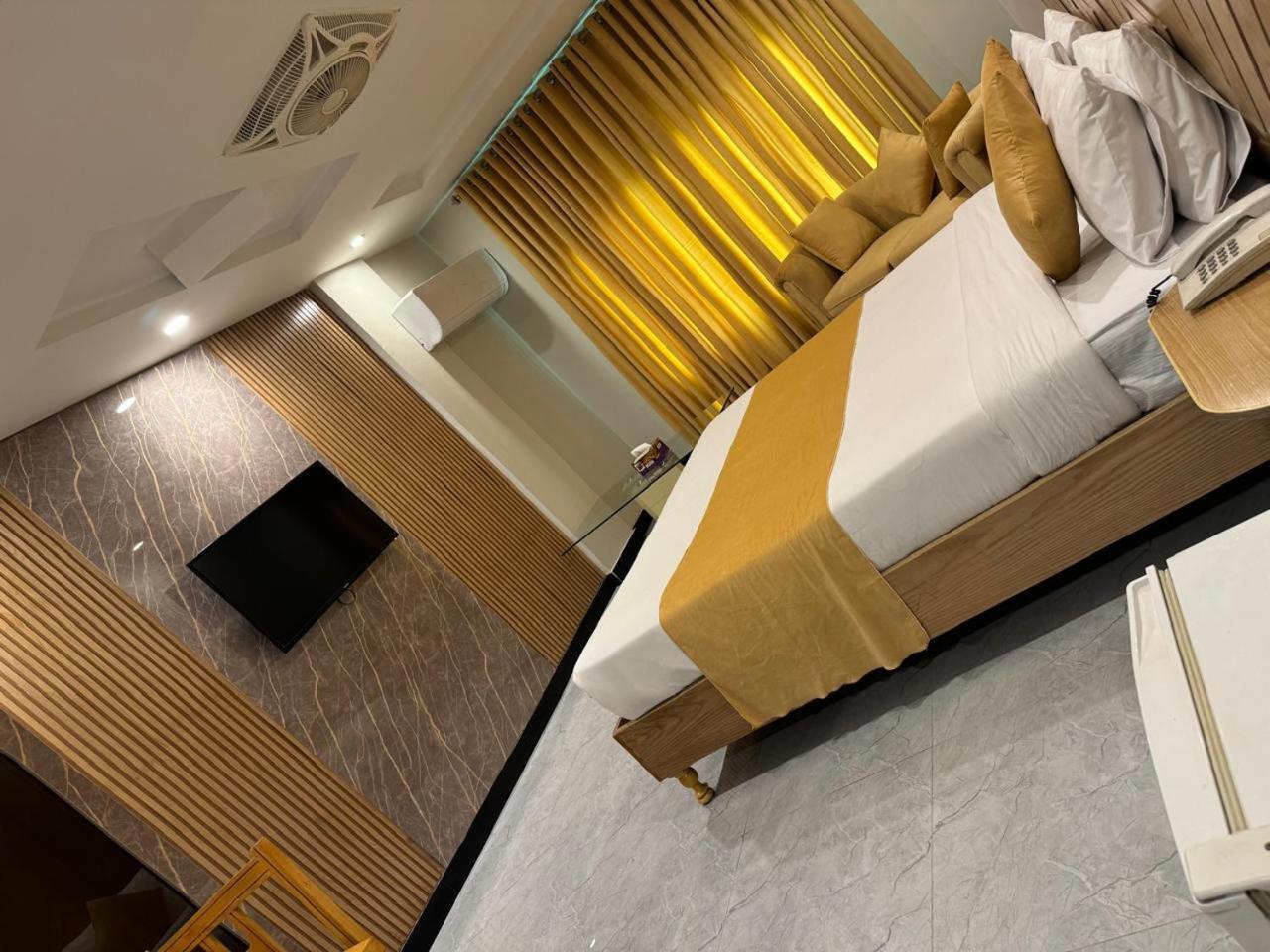 Atlas Hotel อิสลามาบัด ภายนอก รูปภาพ