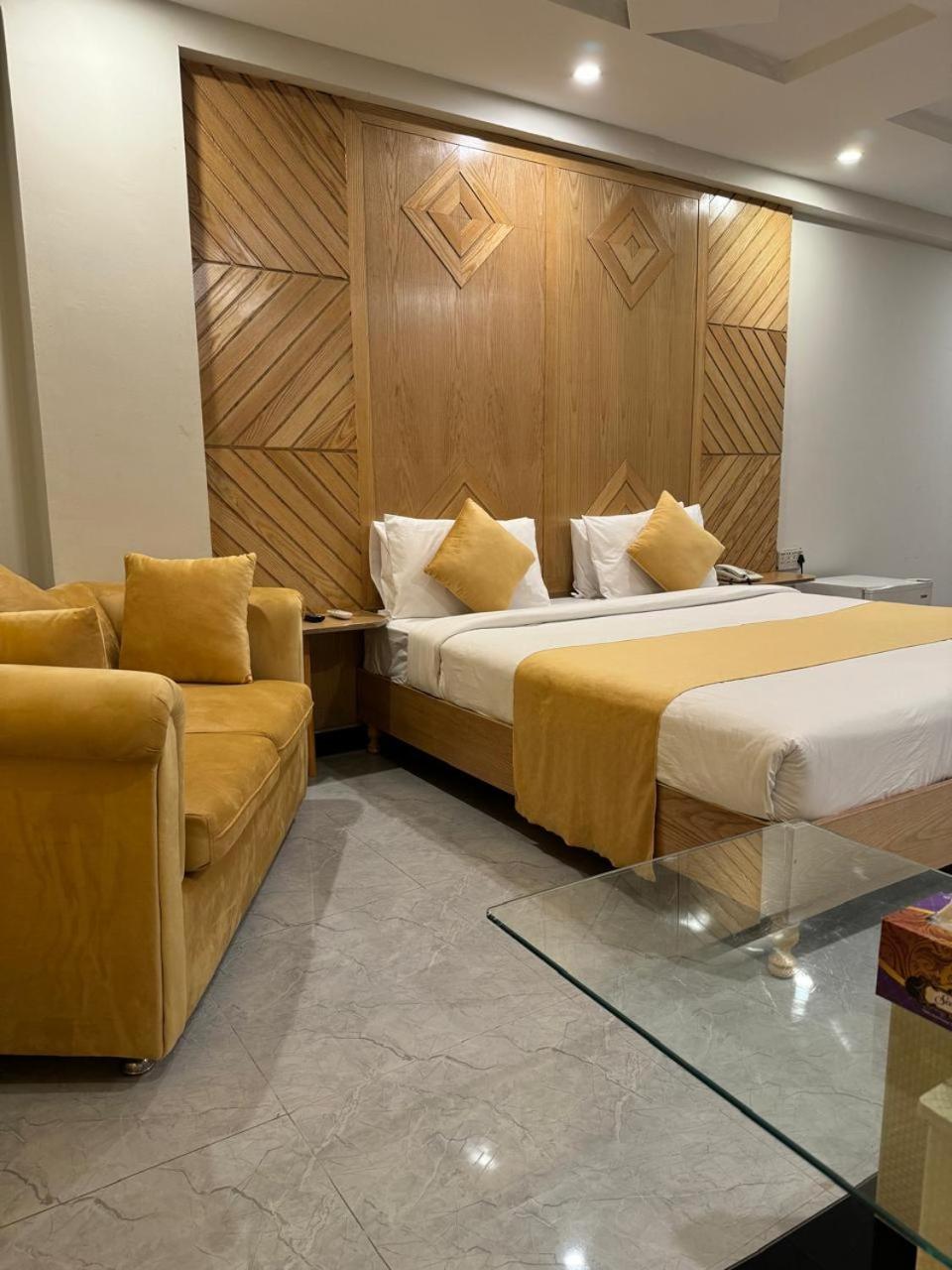 Atlas Hotel อิสลามาบัด ภายนอก รูปภาพ