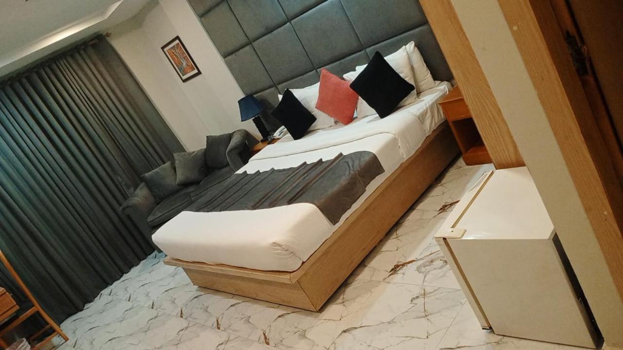 Atlas Hotel อิสลามาบัด ภายนอก รูปภาพ